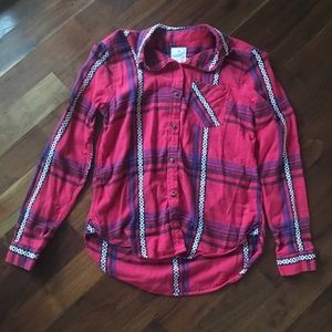 Button up shirt with white embroidery